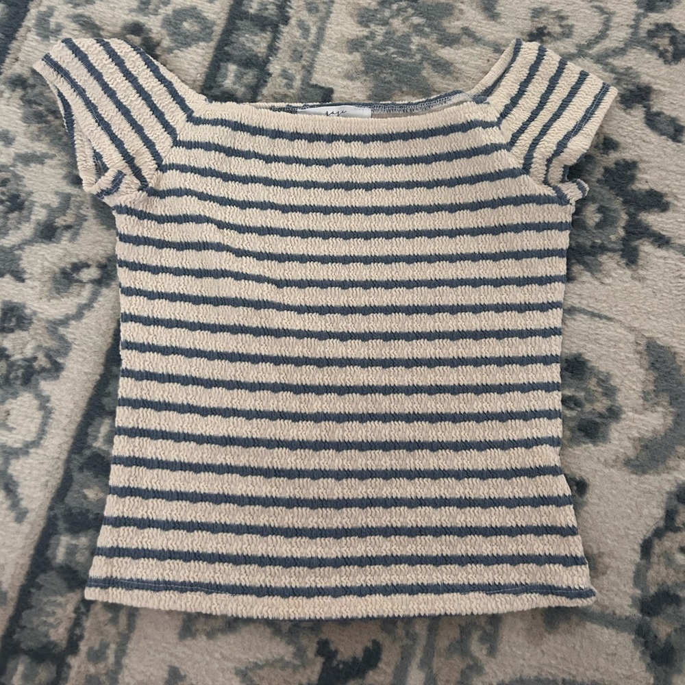 Off the shoulder